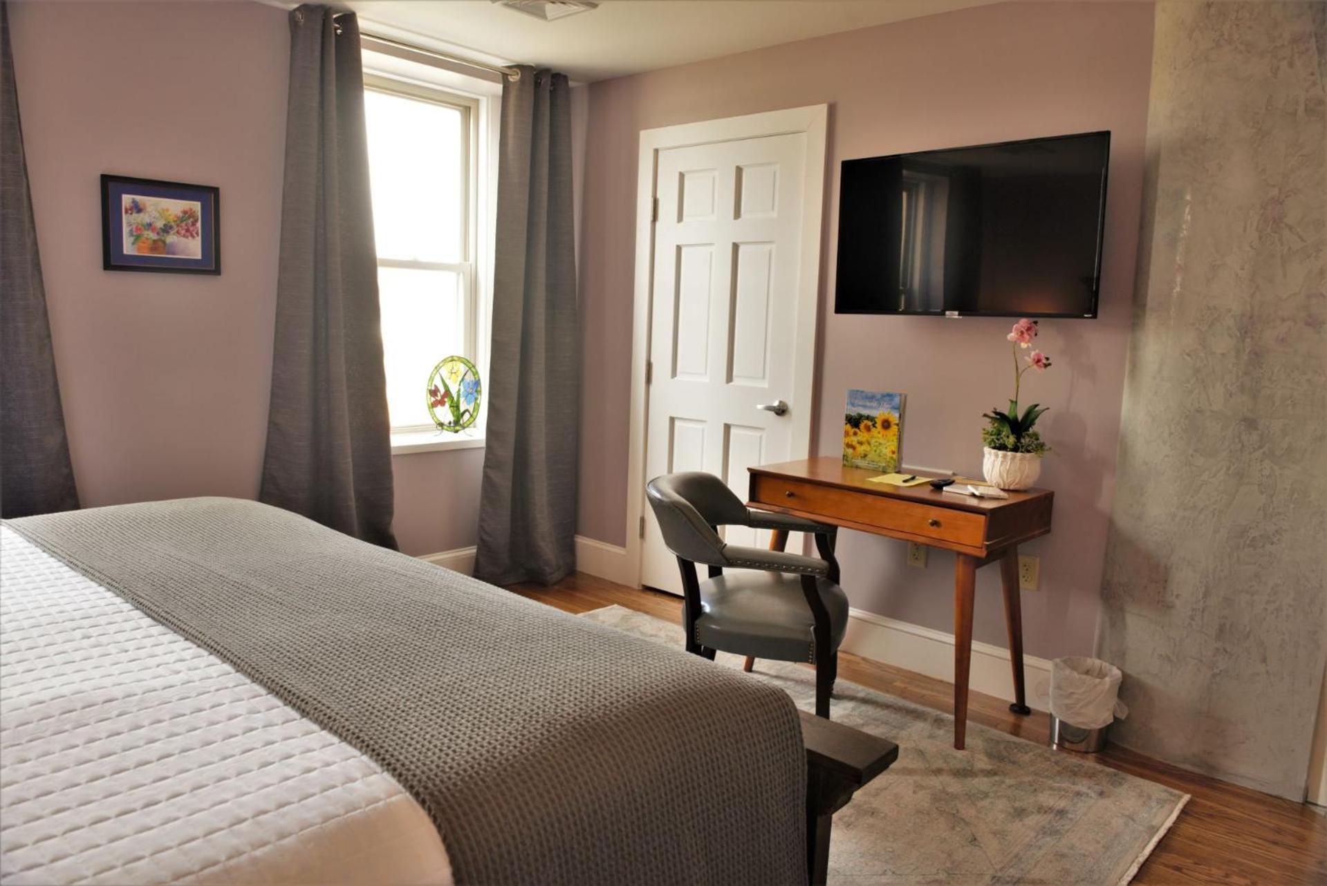 The Manor On Front Bed & Breakfast Harrisburg Oda fotoğraf
